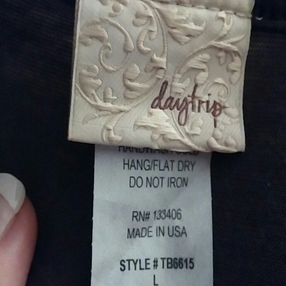 Sparkly day trip tunic - Picture 2 of 3