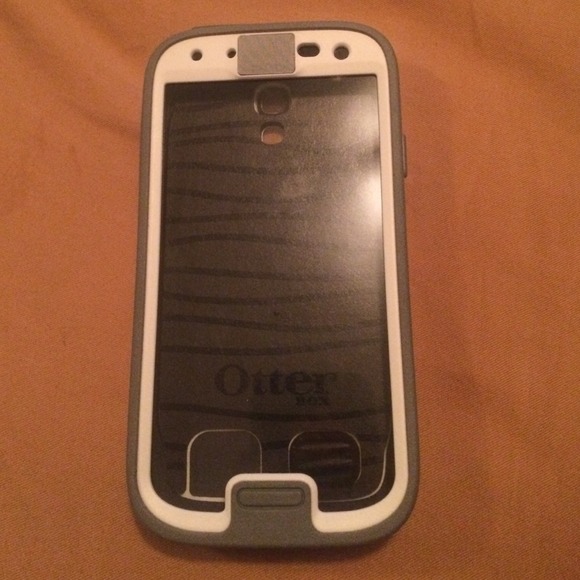 Galaxy 4 waterproof otter box case