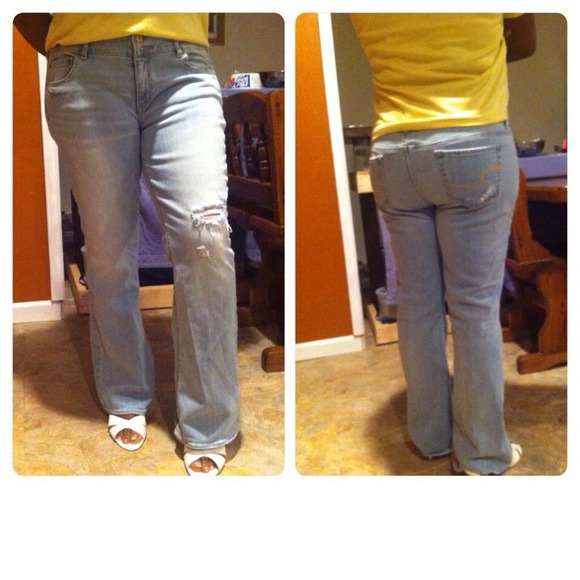 🎈 American Eagle Distress Jeans🎈🎈