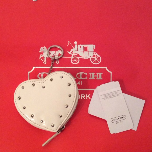 💯Coach Ivory and silver Studded coin purse - Picture 1 of 2
