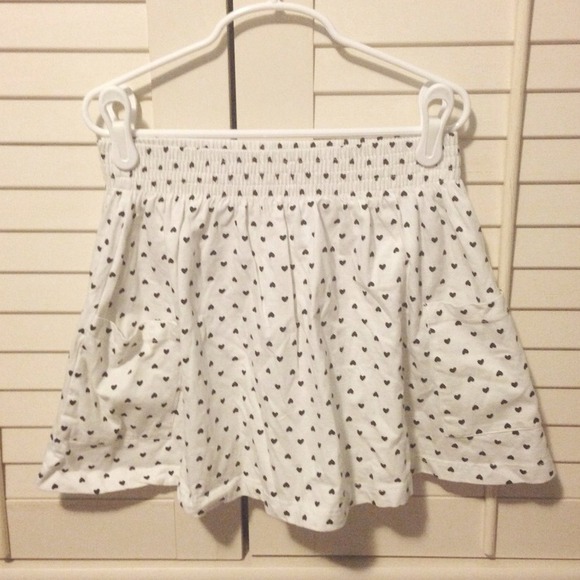 Heart print skirt