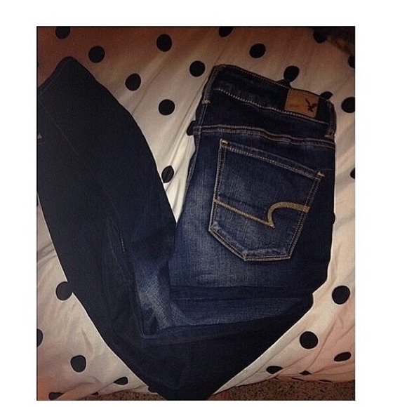 Size 2 BNWOT American eagle high waited jeans