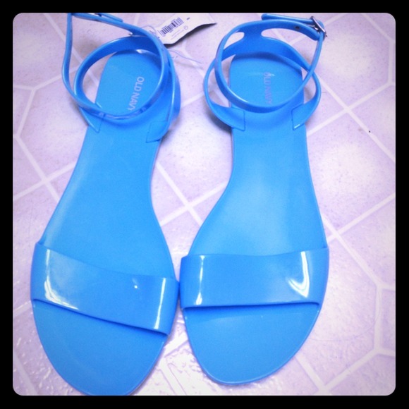 Old Navy Sandals PRICE IS FIRM
