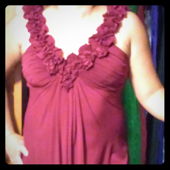 Red ruffled dress - Picture 1 of 3