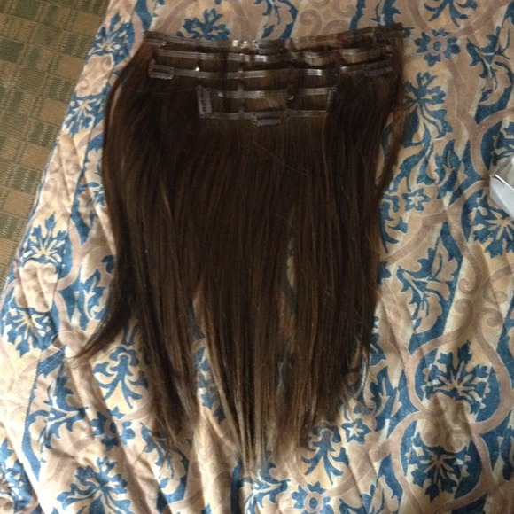 TRADED Remy clip in hair extensions - Picture 1 of 4