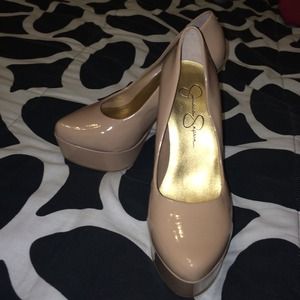 Jessica Simpson Nude 5.5 Pump