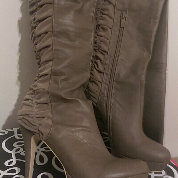 Boots! - Picture 2 of 2