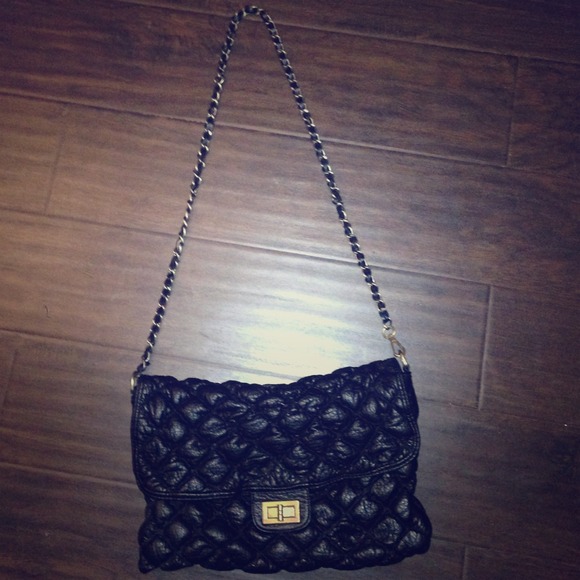 Quilted cross body bag
