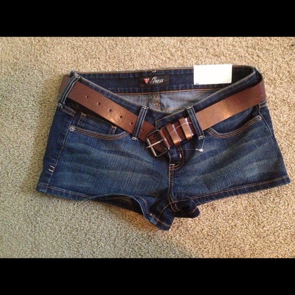 Guess Denim - 🎀 NWT - Guess dark wash denim shorts w/belt 🎀