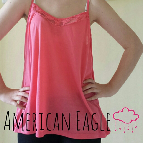 Loose Top w/ Lace Detail