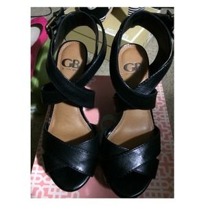 Gianni Bini Wrap-it heel wedge