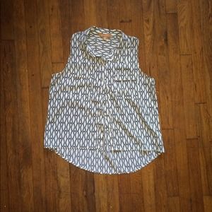 Ellen Tracy Sleeveless Collared Shirt