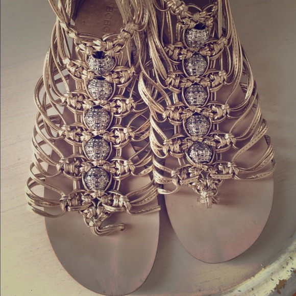 BCBGeneration gladiators Size 7