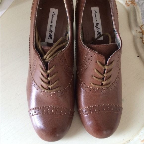 NWOT oxford heel. Size 7