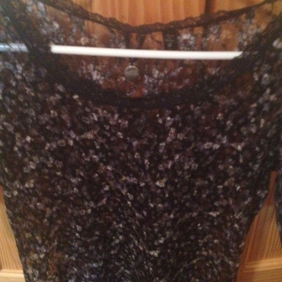 Sold - Picture 3 of 4