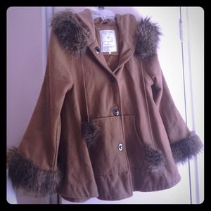 HP 12/20 ❤️💚🎉 GUESS faux fur trimmed winter coat