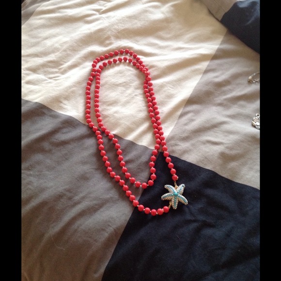 Stella and Dot starfish brooch