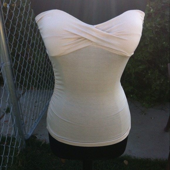 🎽strapless tank🎽