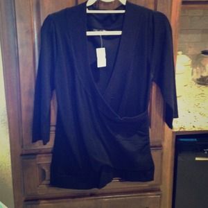 Black, 3/4 sleeve shirt