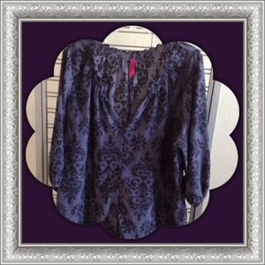 🔴SOLD🔴Dressy fleur dis lis 'ish print!!  NWOT