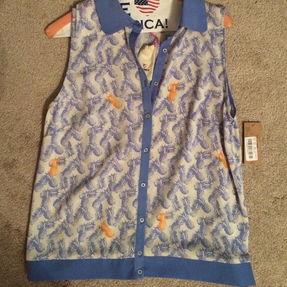Top with pineapple print
