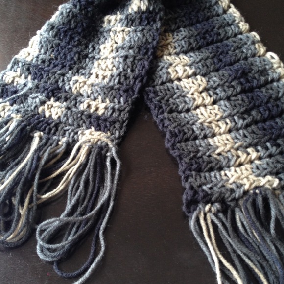 Hand knit blue/gray/cream scarf w/ flower/jewel! - Picture 8 of 8
