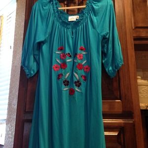 Turquoise 3/4 sleeve dress