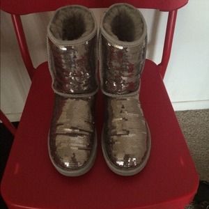 Sparkle ugg boot
