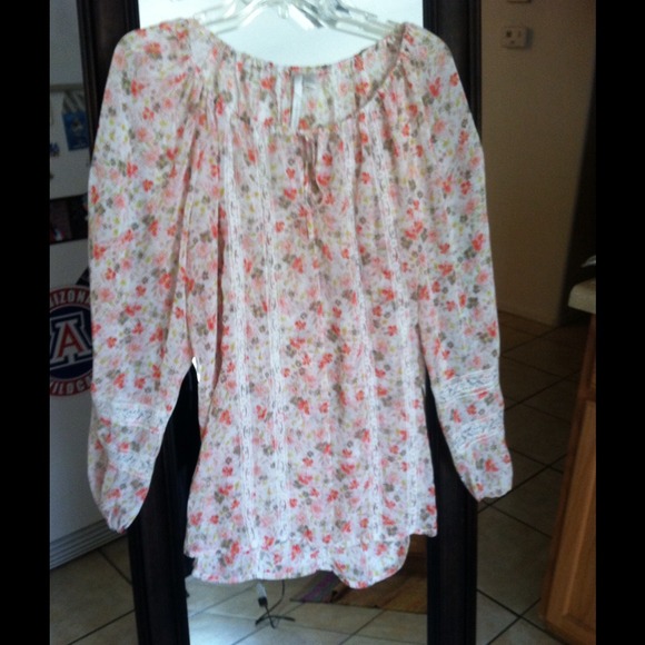 Lauren Conrad feminine floral blouse