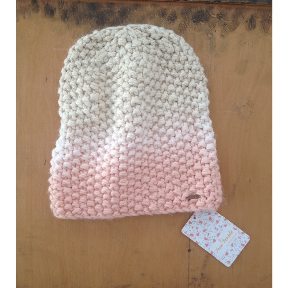 SOLD Free People beanie