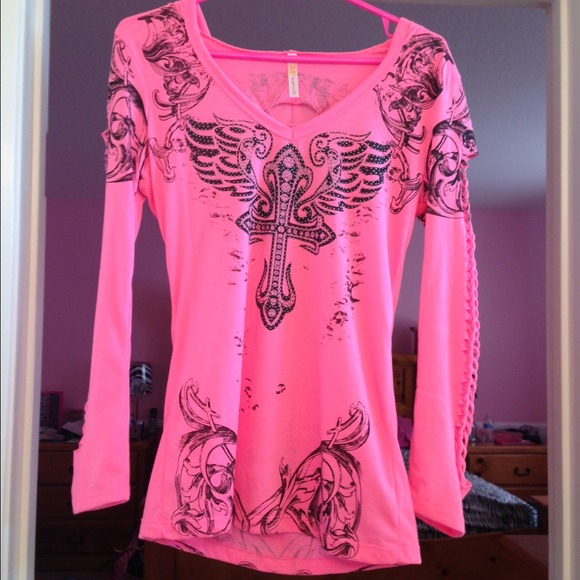 Long sleeve pink hooded shirt