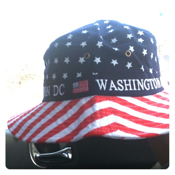 I<3DC Bucket Hat