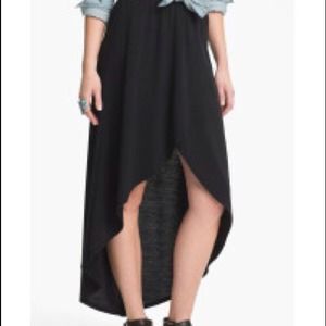 Black high low skirt