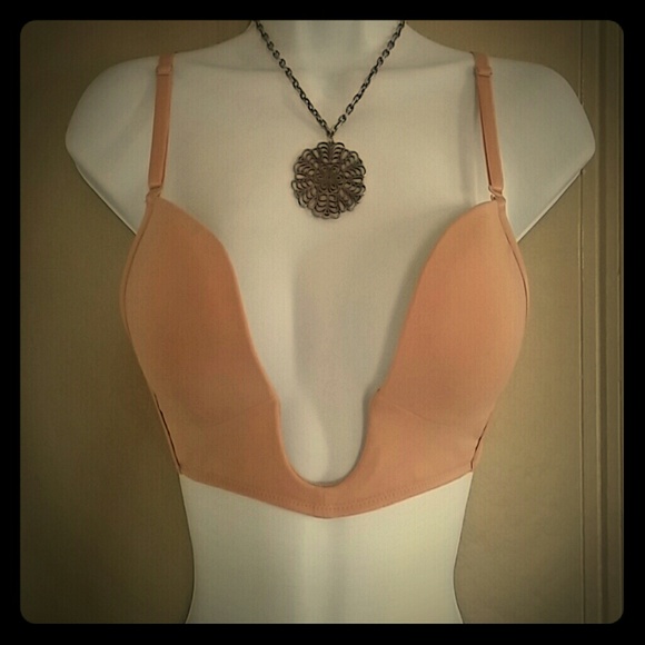 *ON HOLD* Low cut Bra sz 34C NWOT