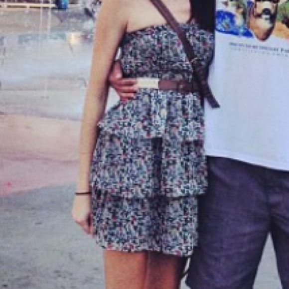 🚫SOLD IN BUNDLE - Picture 3 of 3