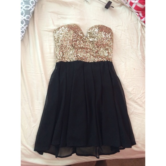 Windsor Gold Sequin Dress