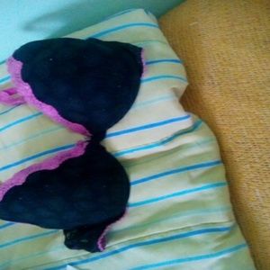 pink and black bra