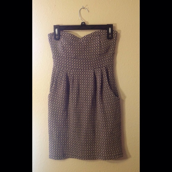 Lovely Day Sweetheart Neckline Dress