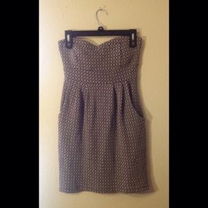 Lovely Day Sweetheart Neckline Dress