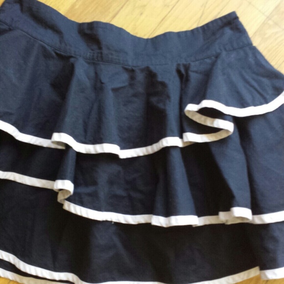 ☆HP ☆Go international skirt - Picture 3 of 4