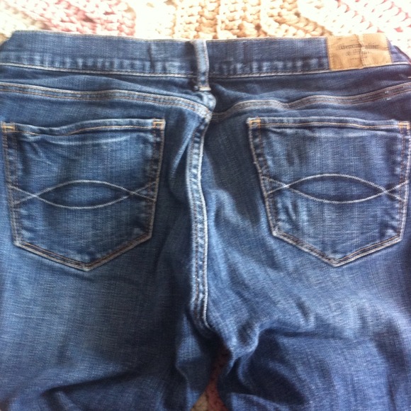 6R. Perfect Stretch. Abercrombie & Fitch jeans. - Picture 4 of 4