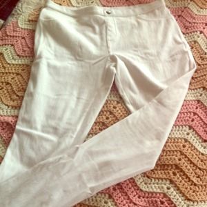 White Vera Wang jeggings.VERY STRETCHY. Worn once.