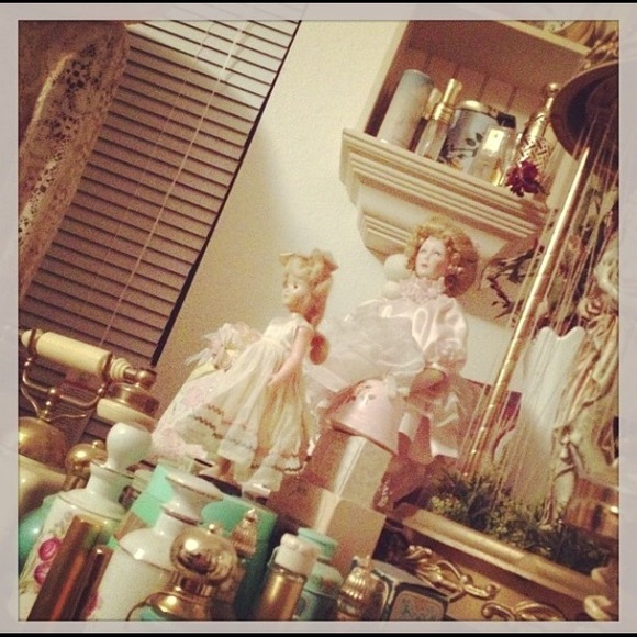 Part of my Vintage Antique Room💗