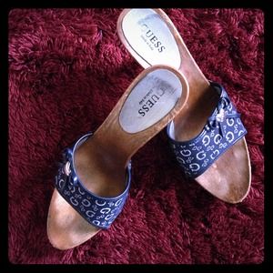 Beautiful Guess clogs navy blue and silver. Size8