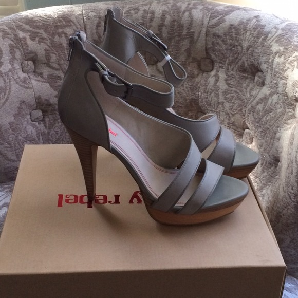 Luxury rebel strap heels