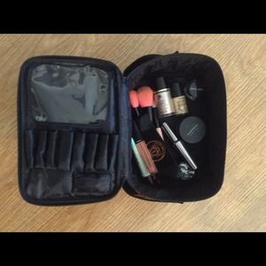benefit Makeup - ๐RARE-LUSCIOUS LANA MAKEUP BAG๐๐New listing!๐ benefit Makeup - ๐RARE-LUSCIOUS LANA MAKEUP BAG๐๐New listing!๐