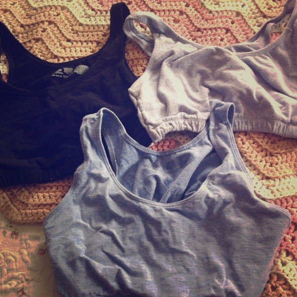 Fruit of the Loom sports bra pkg.hardly worn.s-40 - Picture 1 of 4