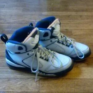 Youth Jordan's