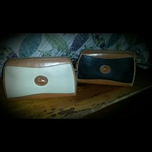 🌺Vintage Dooney & Bourke 🌺ONLY BLACK ONE LEFT✌