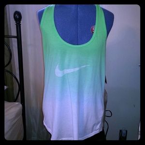 Nike tank
